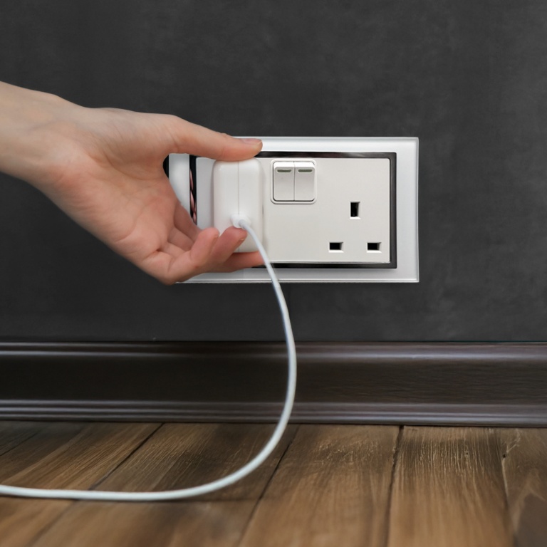 Crystal CT 13A DP Double Plug Socket with Switch White RetroTouch Light ...