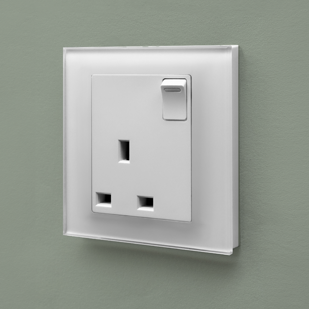 One Plug Socket Crystal PG 13A Single Plug Socket with Switch White RetroTouch Light ...