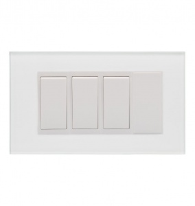 Crystal PG 3 Gang (3x 2Way/1x Blank) Double Plate White